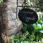 Apartman Il Giardino Segreto Arona, Charming *