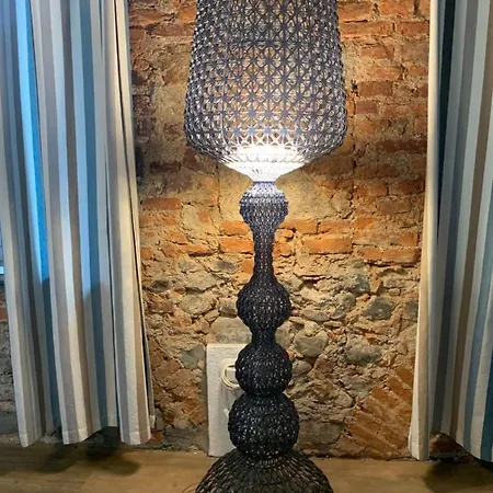 Apartment Il Giardino Segreto Arona, Charming Arona