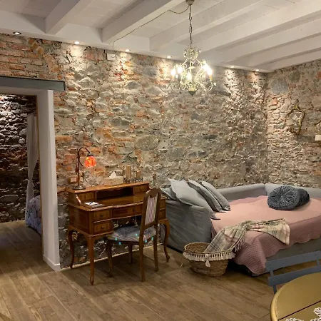 Apartman Il Giardino Segreto Arona, Charming