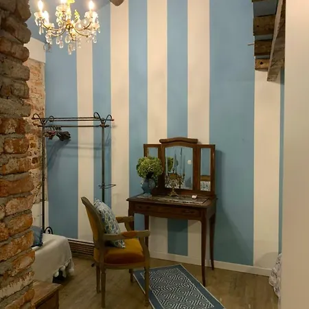 Il Giardino Segreto Arona, Charming 公寓