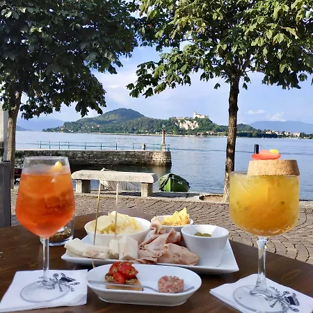 公寓 Il Giardino Segreto Arona, Charming *