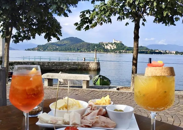 アパート Il Giardino Segreto Arona, Charming *