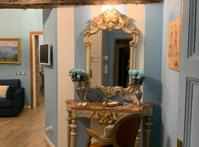 Il Giardino Segreto Arona, Charming アパート *